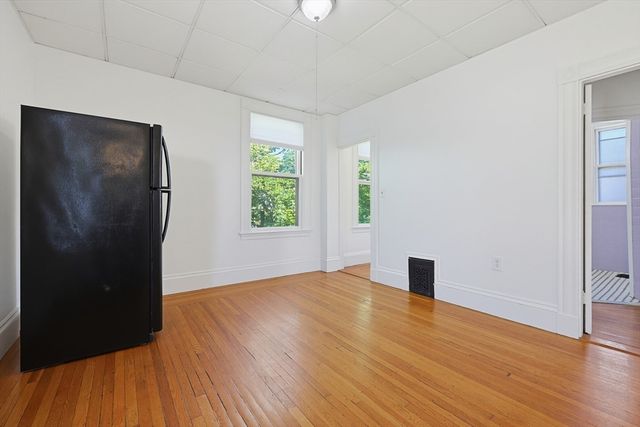 49 Atlantic Terrace, Lynn, MA 01902