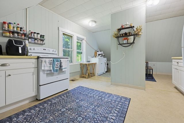 49 Atlantic Terrace, Lynn, MA 01902
