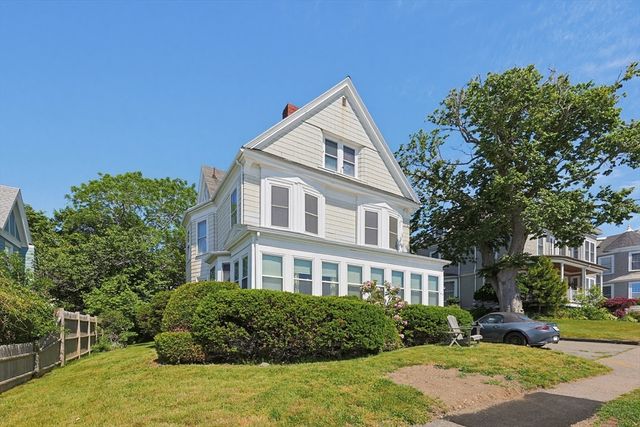 49 Atlantic Terrace, Lynn, MA 01902