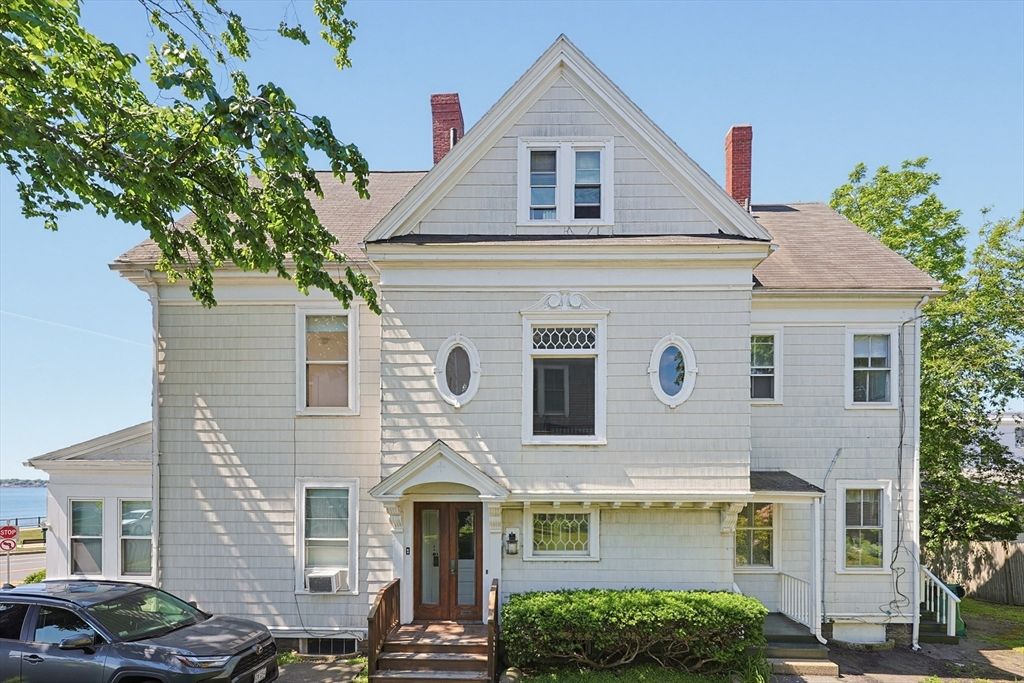 49 Atlantic Terrace, Lynn, MA 01902
