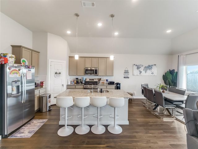8634 Jetty Glen Drive, Cypress, TX 77433