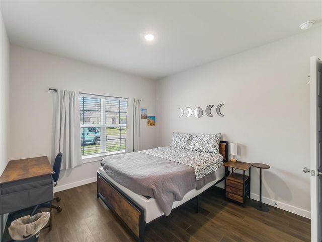 8634 Jetty Glen Drive, Cypress, TX 77433