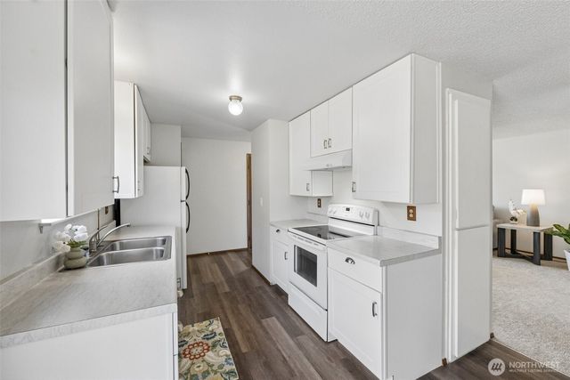 9024 E G St, Tacoma, WA 98445