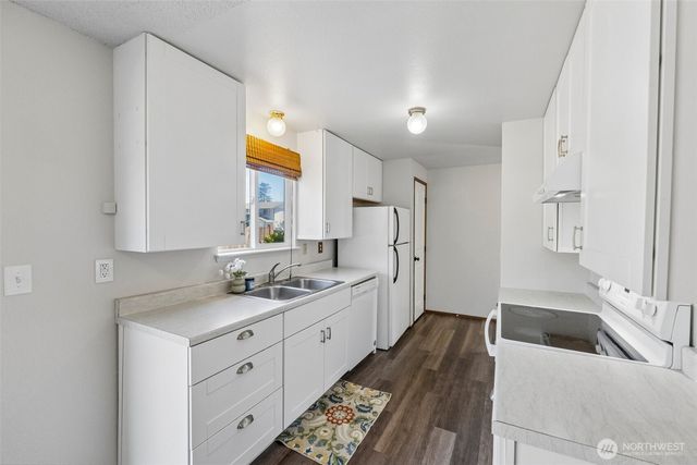 9024 E G St, Tacoma, WA 98445