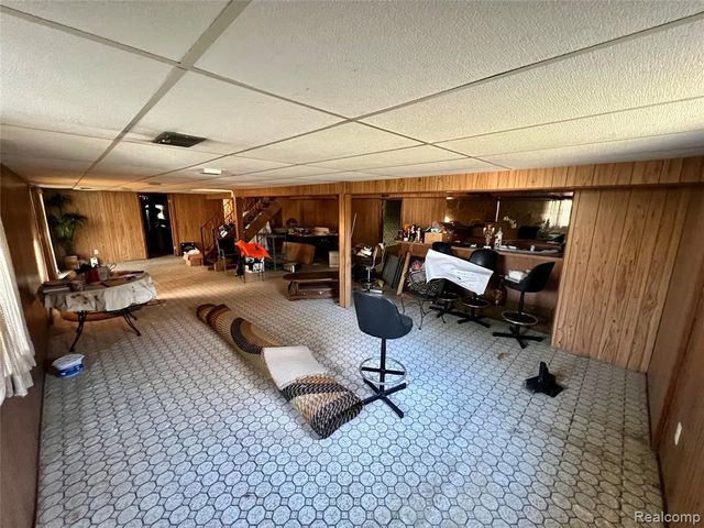 37115 Pocahontas Drive, Clinton Township, MI 48036