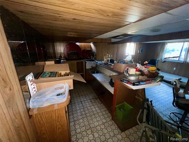 37115 Pocahontas Drive, Clinton Township, MI 48036