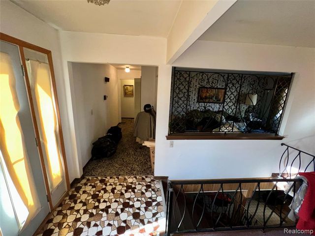 37115 Pocahontas Drive, Clinton Township, MI 48036