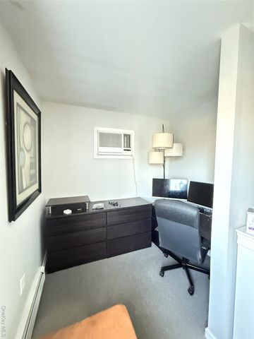 32 Suffolk Road 2, Island Park, NY 11558