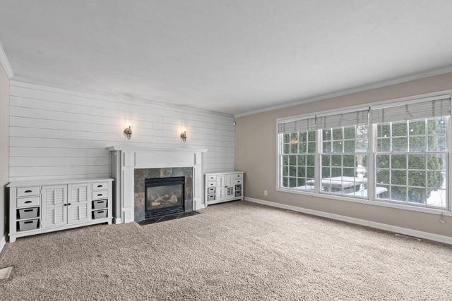 822 E Remington Square, La Porte, IN 46350