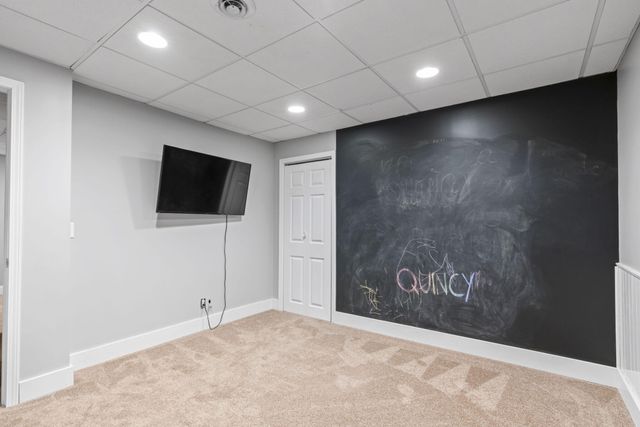 822 E Remington Square, La Porte, IN 46350