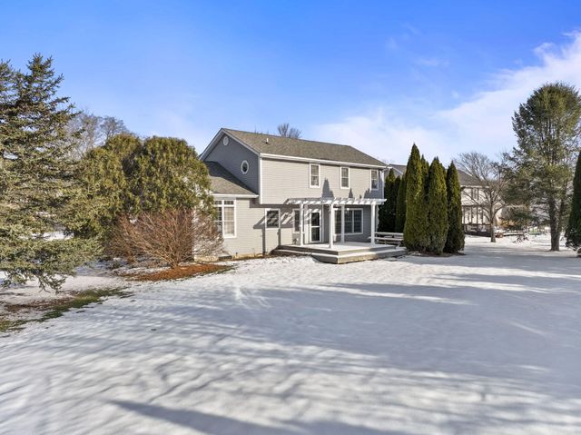 822 E Remington Square, La Porte, IN 46350