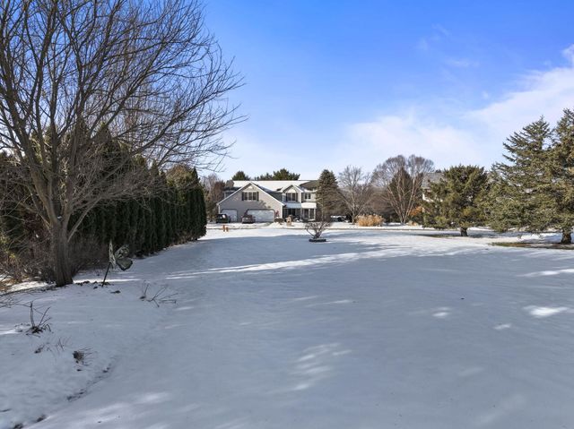 822 E Remington Square, La Porte, IN 46350