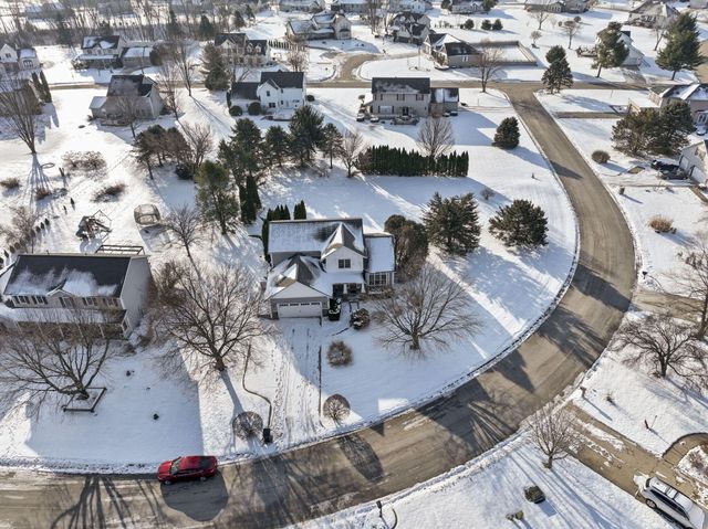 822 E Remington Square, La Porte, IN 46350