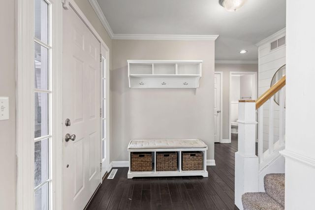 822 E Remington Square, La Porte, IN 46350