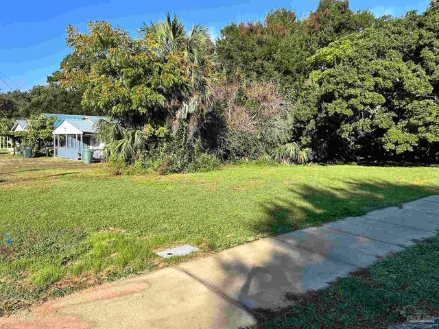 2809 N Hayne St, Pensacola, FL 32503