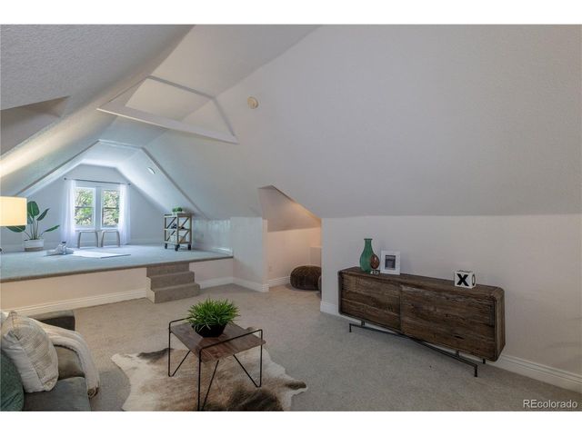 1361 Elizabeth St, Denver, CO 80206