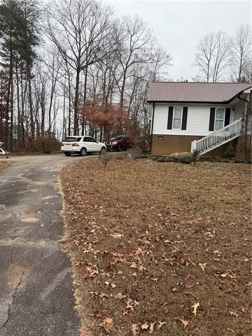 132 rolling hills Road, Six Mile, SC 29682