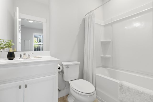 1731 Indy Drive, North Charleston, SC 29405