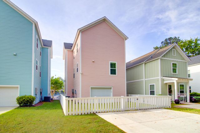 1731 Indy Drive, North Charleston, SC 29405