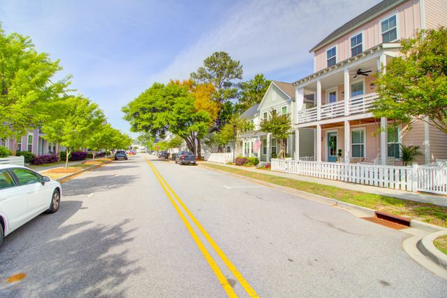 1731 Indy Drive, North Charleston, SC 29405
