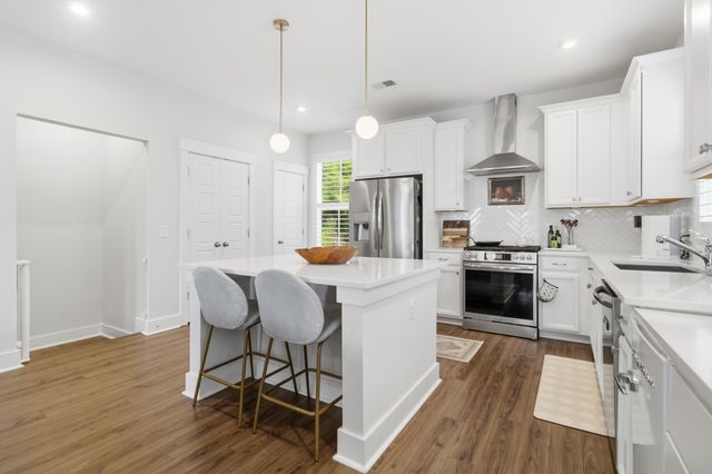 1731 Indy Drive, North Charleston, SC 29405