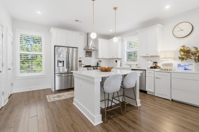 1731 Indy Drive, North Charleston, SC 29405