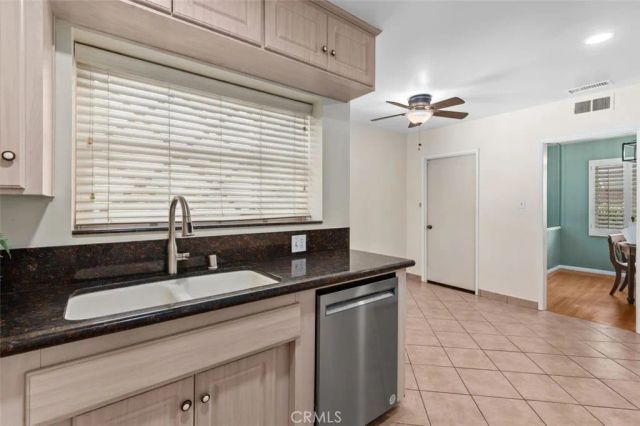 910 E Dalton, Glendora, CA 91741