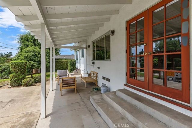 910 E Dalton, Glendora, CA 91741