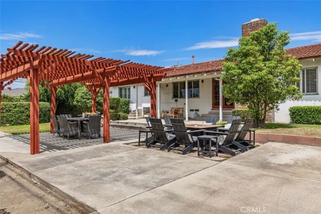 910 E Dalton, Glendora, CA 91741