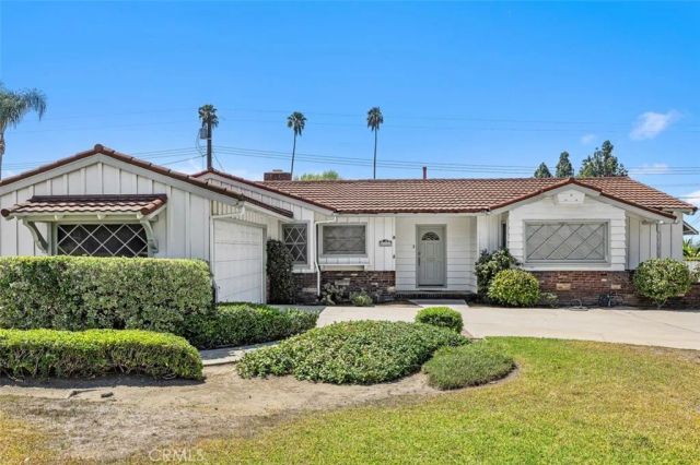 910 E Dalton, Glendora, CA 91741