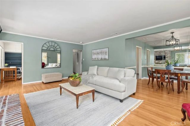910 E Dalton, Glendora, CA 91741