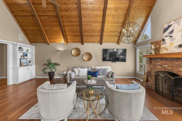 318 E Lake Rim Lane, Boise, ID 83716