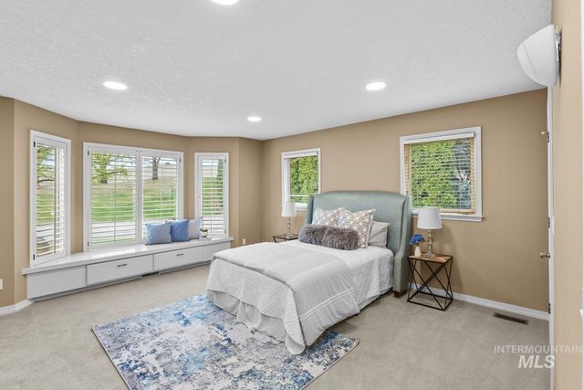 318 E Lake Rim Lane, Boise, ID 83716