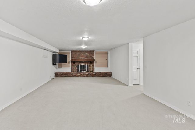 318 E Lake Rim Lane, Boise, ID 83716