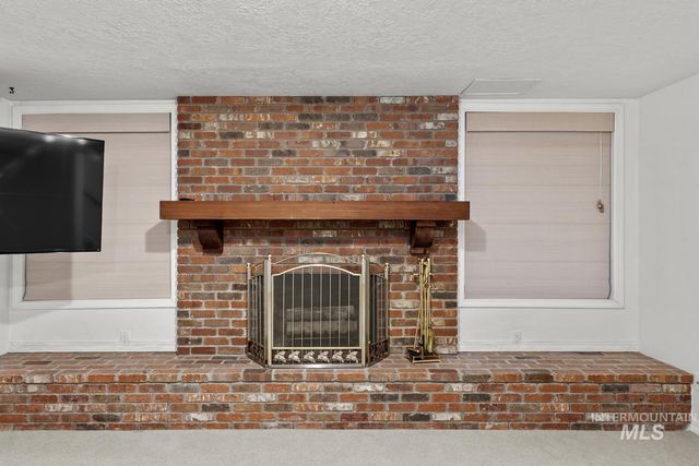 318 E Lake Rim Lane, Boise, ID 83716