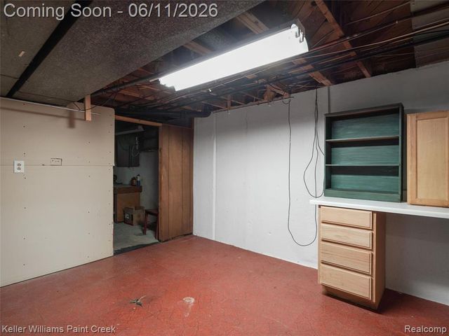 29720 Merrick Avenue, Warren, MI 48092