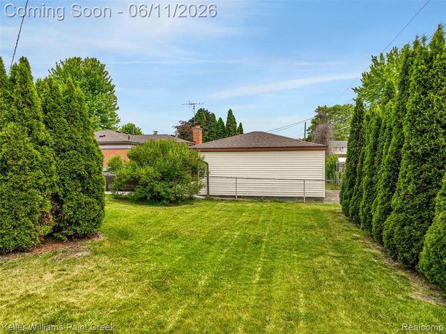 29720 Merrick Avenue, Warren, MI 48092