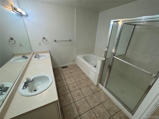 4505 S Auckland Court, Aurora, CO 80015
