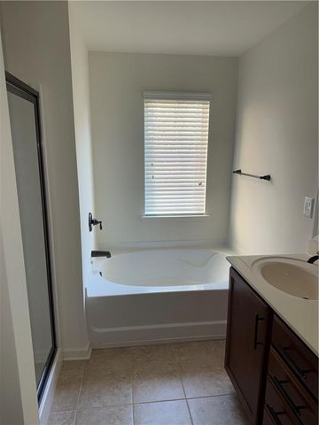 1921 Paxton Ridge Court, Lilburn, GA 30047