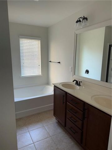 1921 Paxton Ridge Court, Lilburn, GA 30047