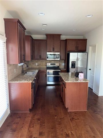 1921 Paxton Ridge Court, Lilburn, GA 30047