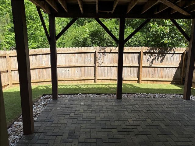 1921 Paxton Ridge Court, Lilburn, GA 30047
