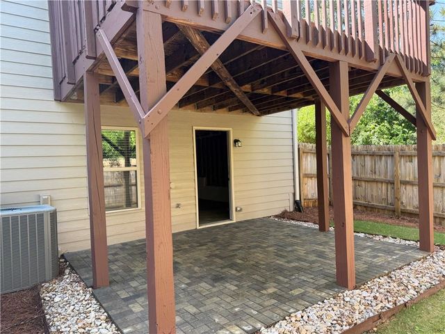 1921 Paxton Ridge Court, Lilburn, GA 30047