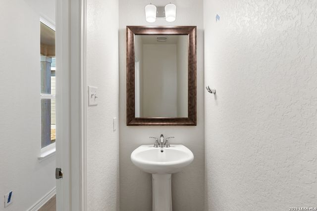 10045 JAGGER AVENUE, Converse, TX 78109