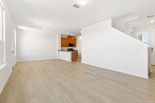 10045 JAGGER AVENUE, Converse, TX 78109