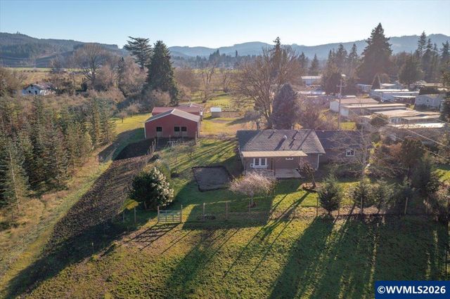 38159 Weirich Dr, Lebanon, OR 97355