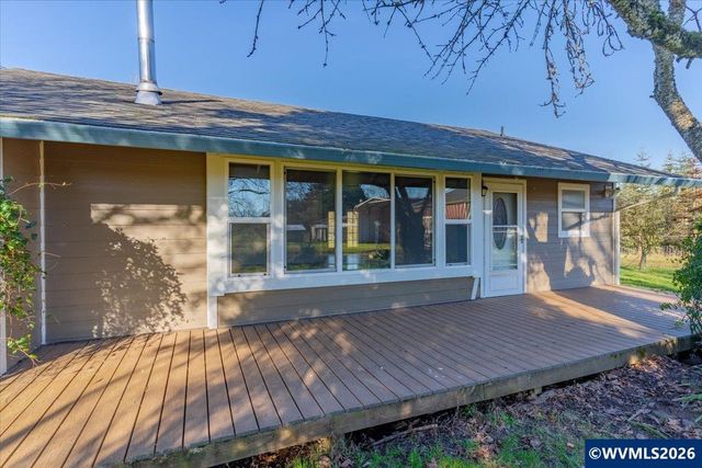 38159 Weirich Dr, Lebanon, OR 97355