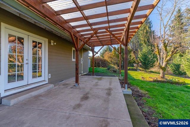 38159 Weirich Dr, Lebanon, OR 97355