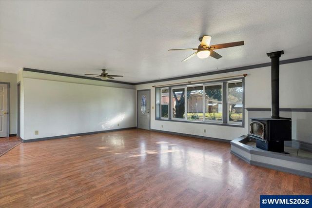 38159 Weirich Dr, Lebanon, OR 97355