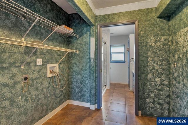 38159 Weirich Dr, Lebanon, OR 97355